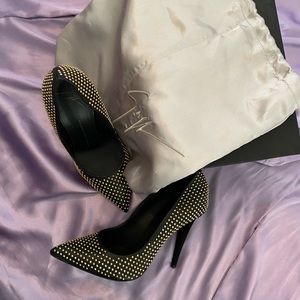 Giuseppe Zanotti Ester 110